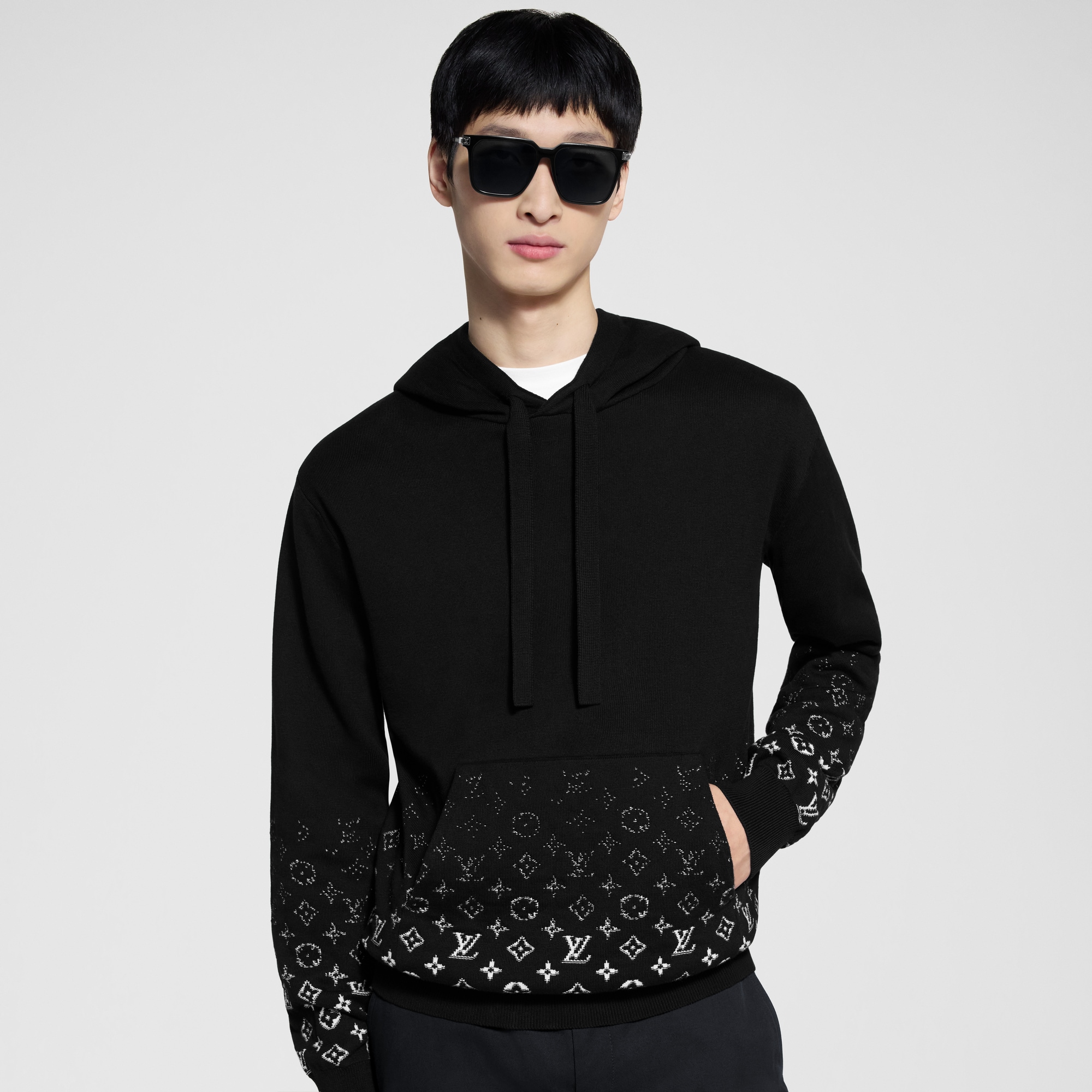 Lanvin Felpa nera in cotone con logo frontale N30284